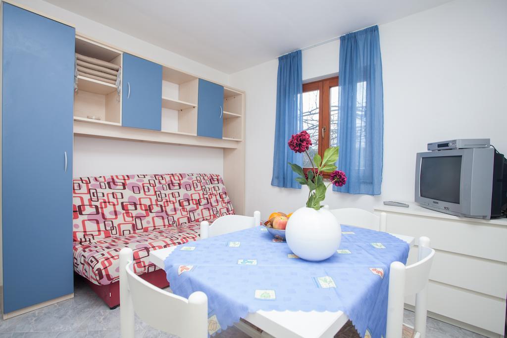 Apartments Prenc Pisuko Ровин Стая снимка