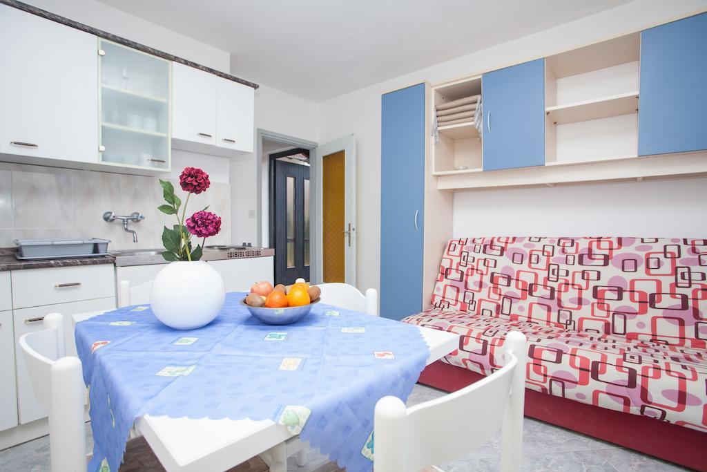 Apartments Prenc Pisuko Ровин Стая снимка